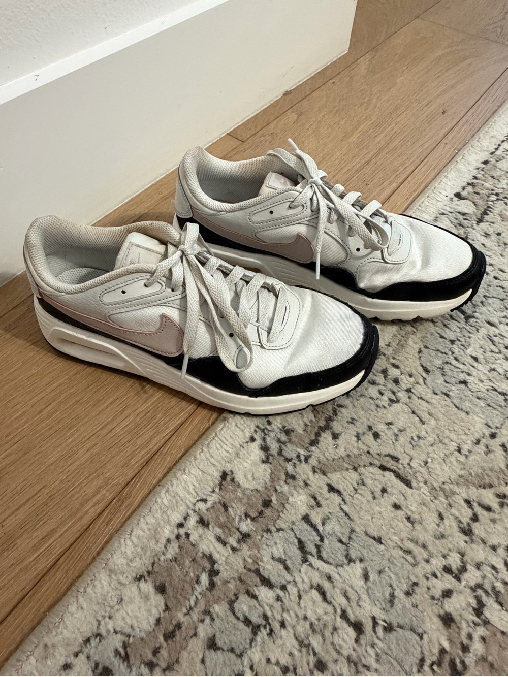 Nike Women's White, Black and Light Pink Low-Top Sneakers